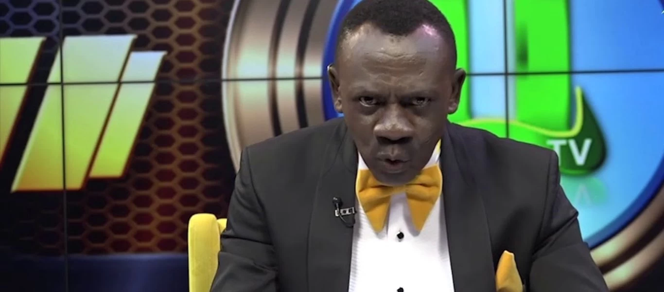 Γκανέζος παρουσιαστής «παλεύει» να πει ονόματα ομάδων της Premier League και προκαλεί άφθονο γέλιο (βίντεο)